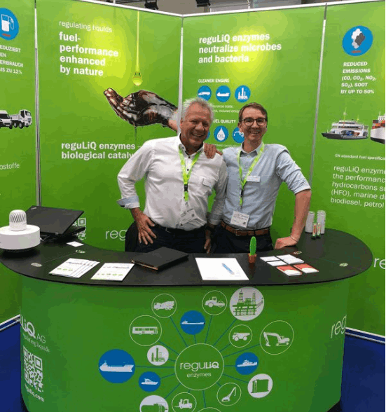 reguLiQ_Messe_heads-